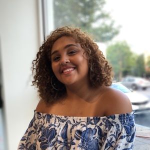 Meet your Posher, Kiana